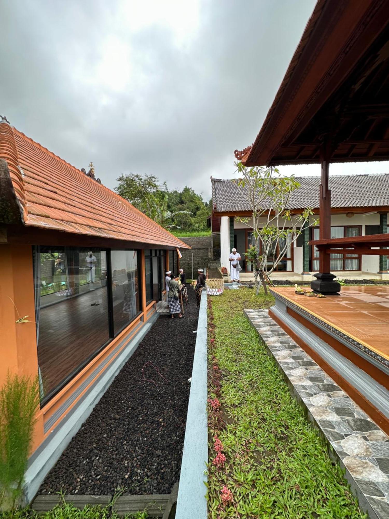 BesakihBali Basuki Retreat Center公寓 外观 照片
