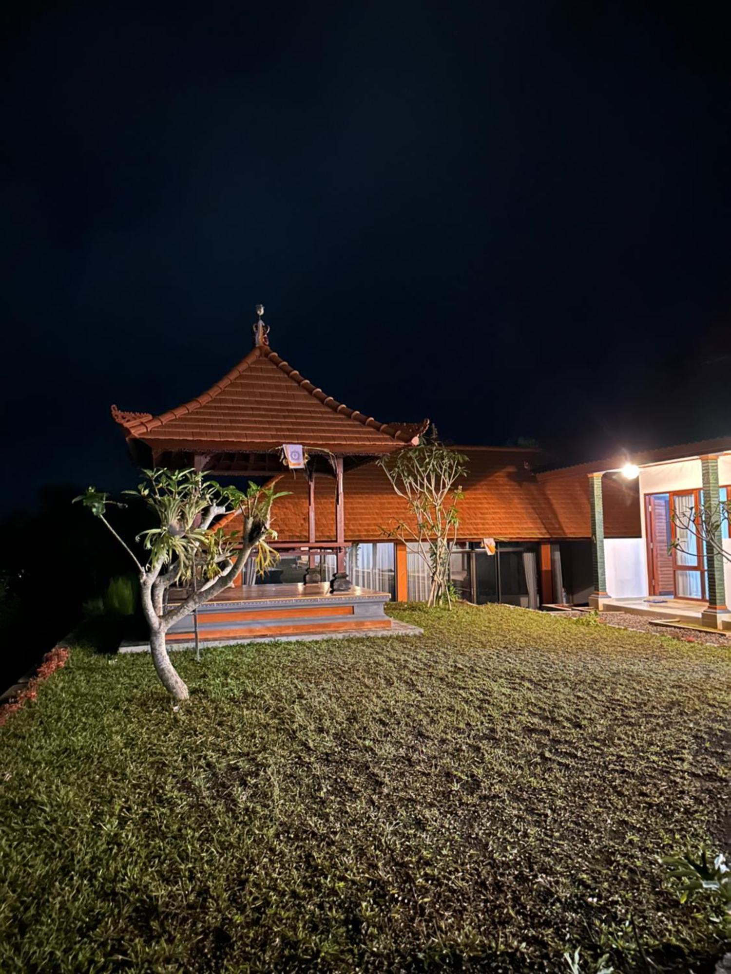 BesakihBali Basuki Retreat Center公寓 外观 照片