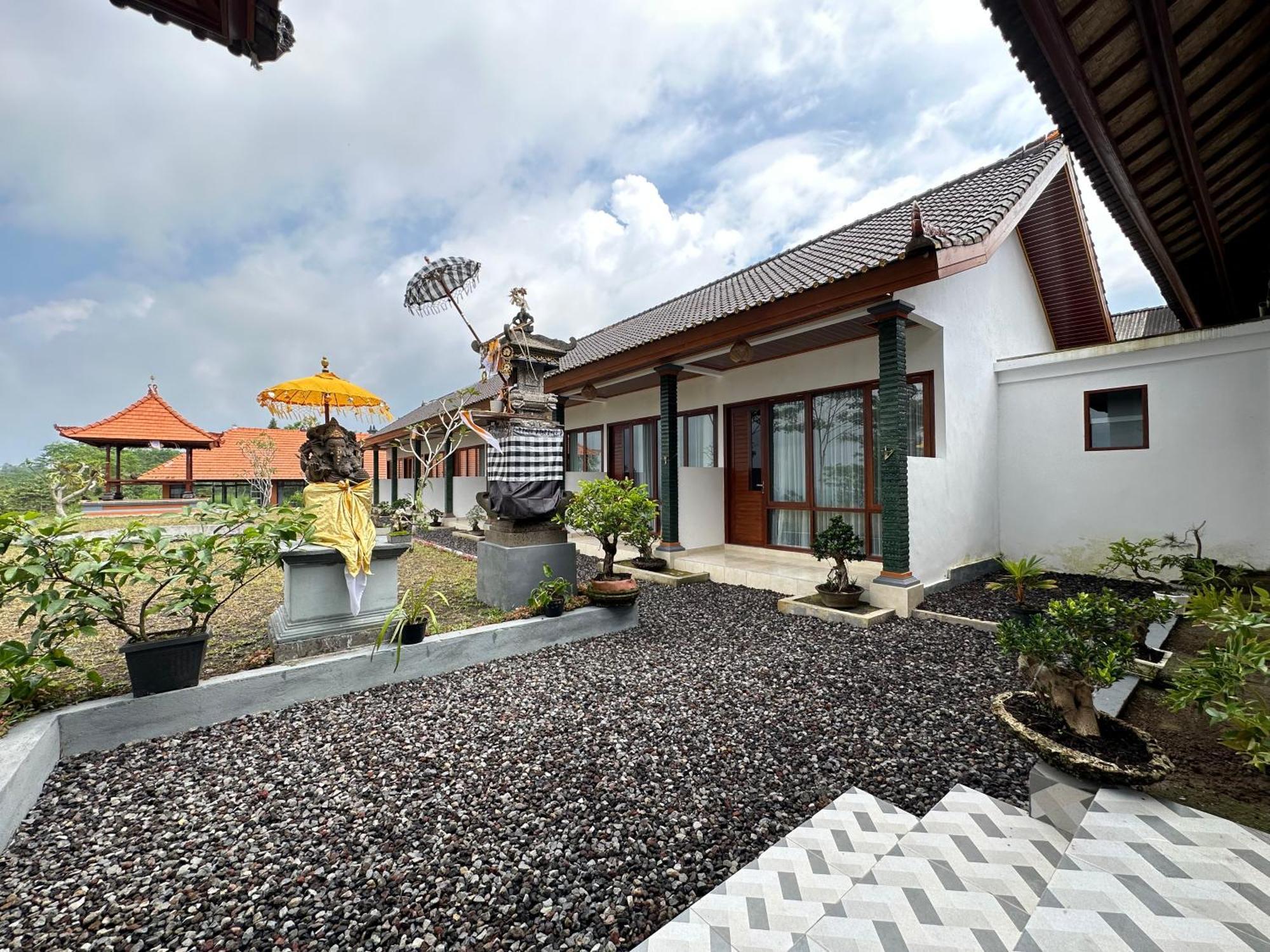 BesakihBali Basuki Retreat Center公寓 外观 照片