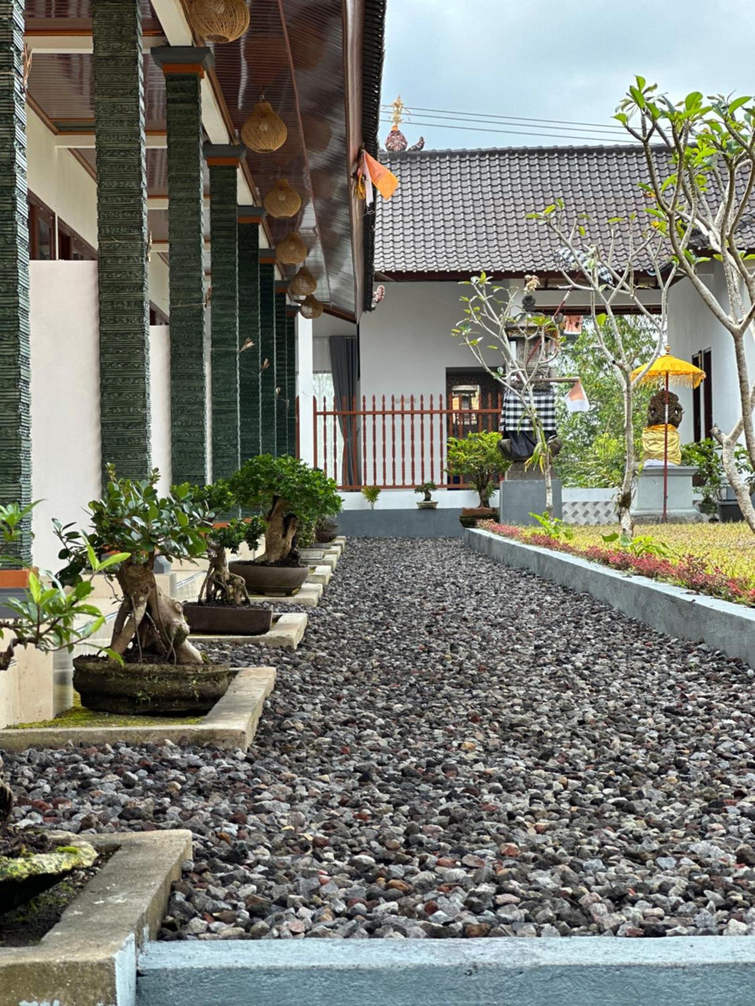 BesakihBali Basuki Retreat Center公寓 外观 照片