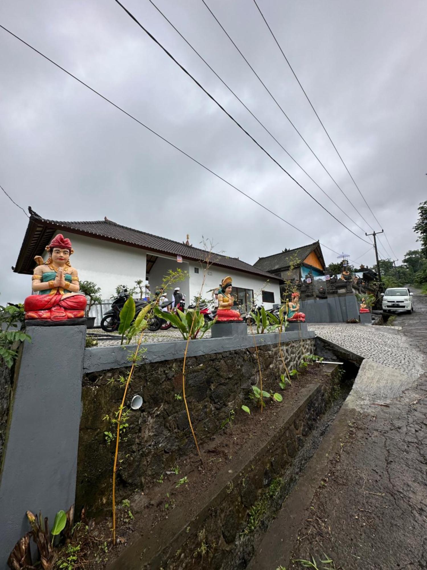 BesakihBali Basuki Retreat Center公寓 外观 照片