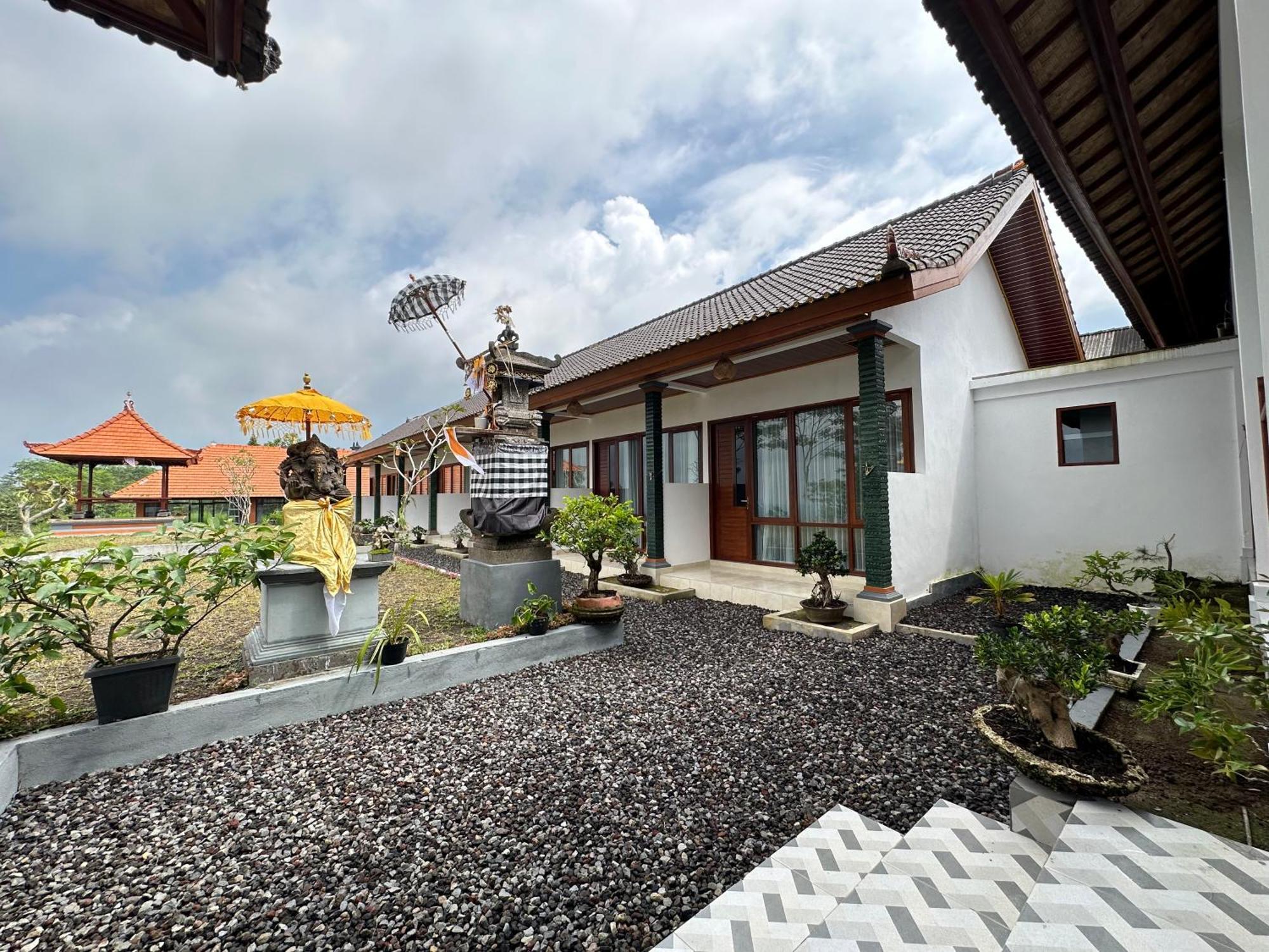BesakihBali Basuki Retreat Center公寓 外观 照片