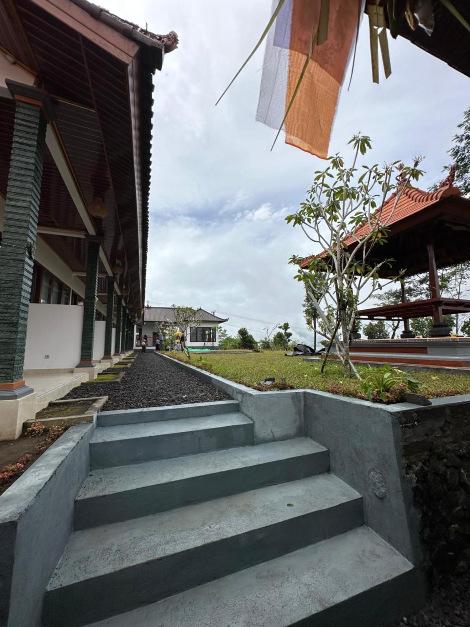 BesakihBali Basuki Retreat Center公寓 外观 照片